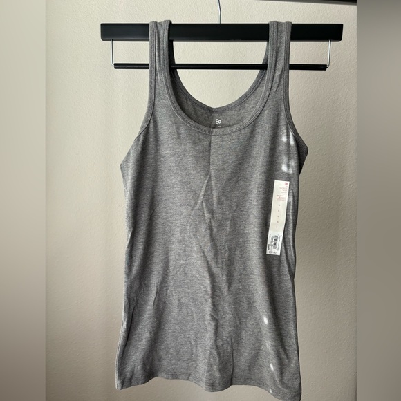 Tank top - Picture 1 of 1